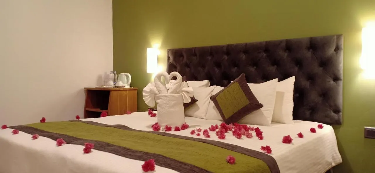 Hotel Capital Regency Kandy